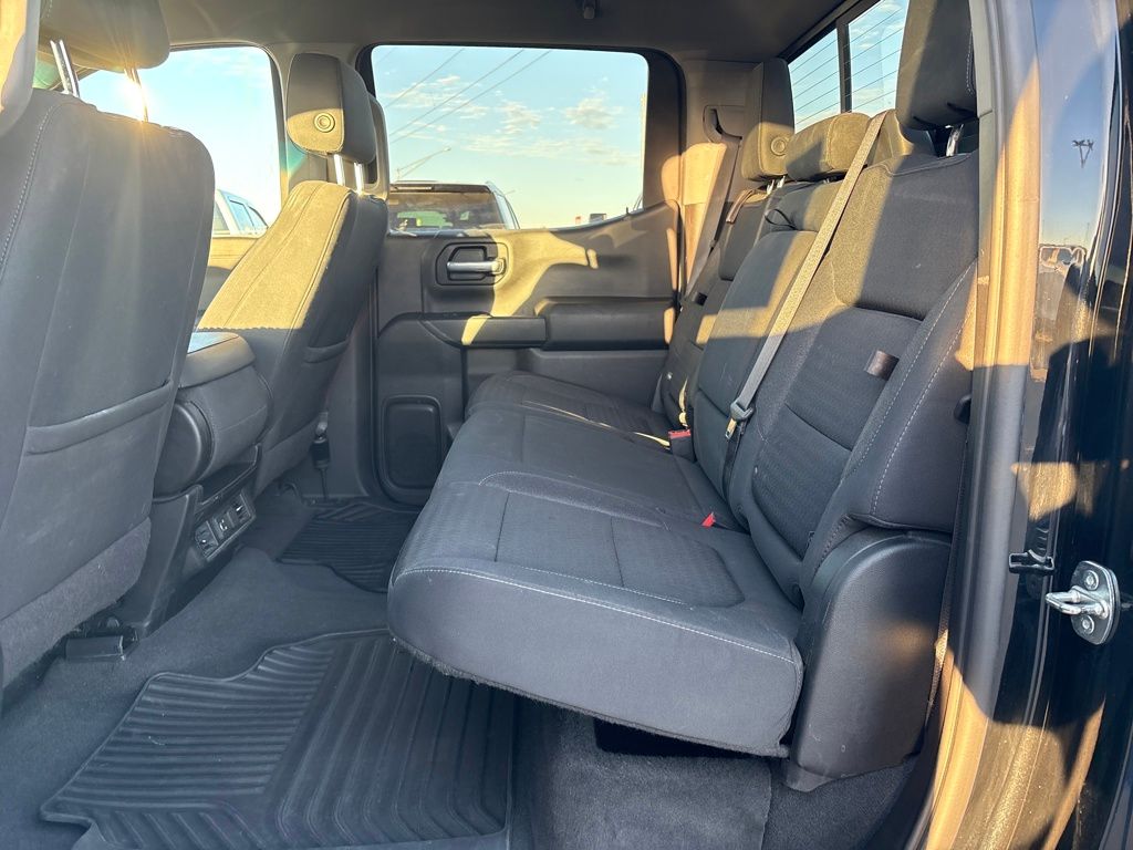 2021 Chevrolet Silverado 1500 LT Image 13 of 33