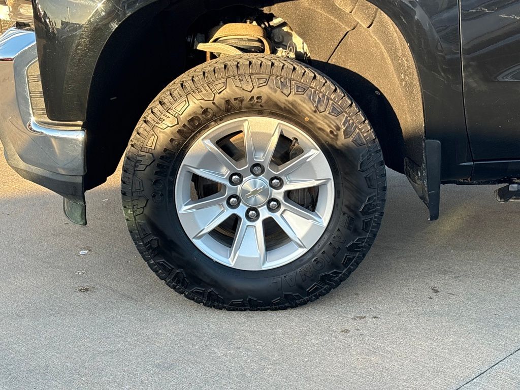 2021 Chevrolet Silverado 1500 LT Image 10 of 33