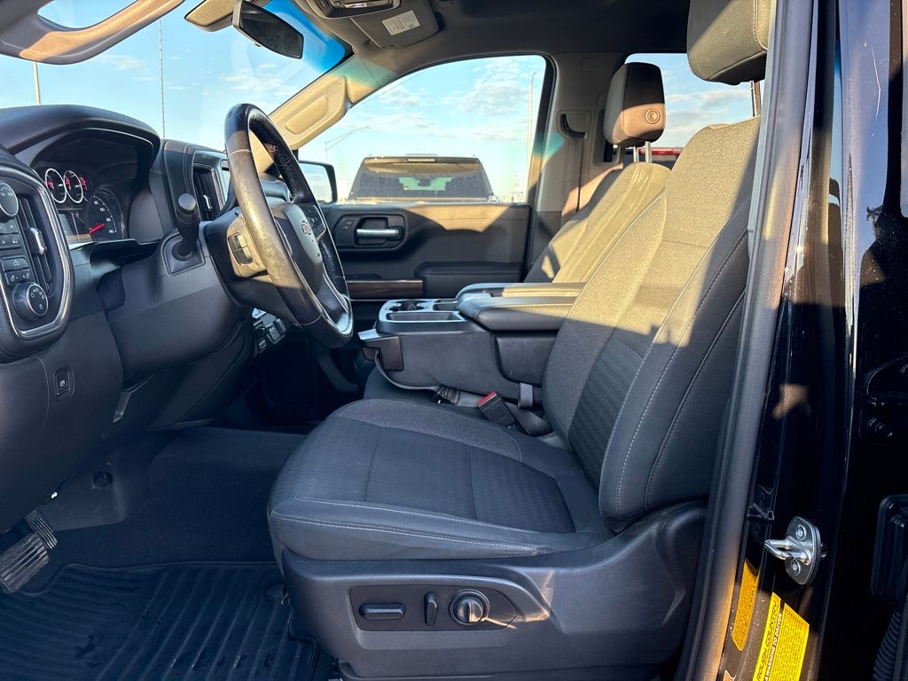 2021 Chevrolet Silverado 1500 LT Image 12 of 33