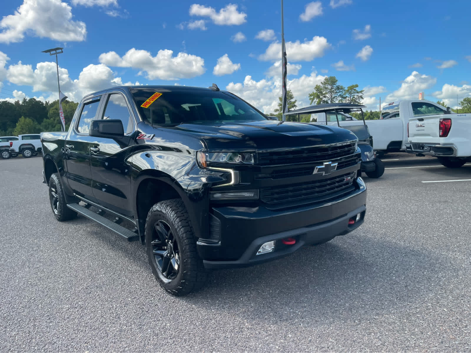 2021 Chevrolet Silverado 1500 LT Trail Boss Image 1 of 27
