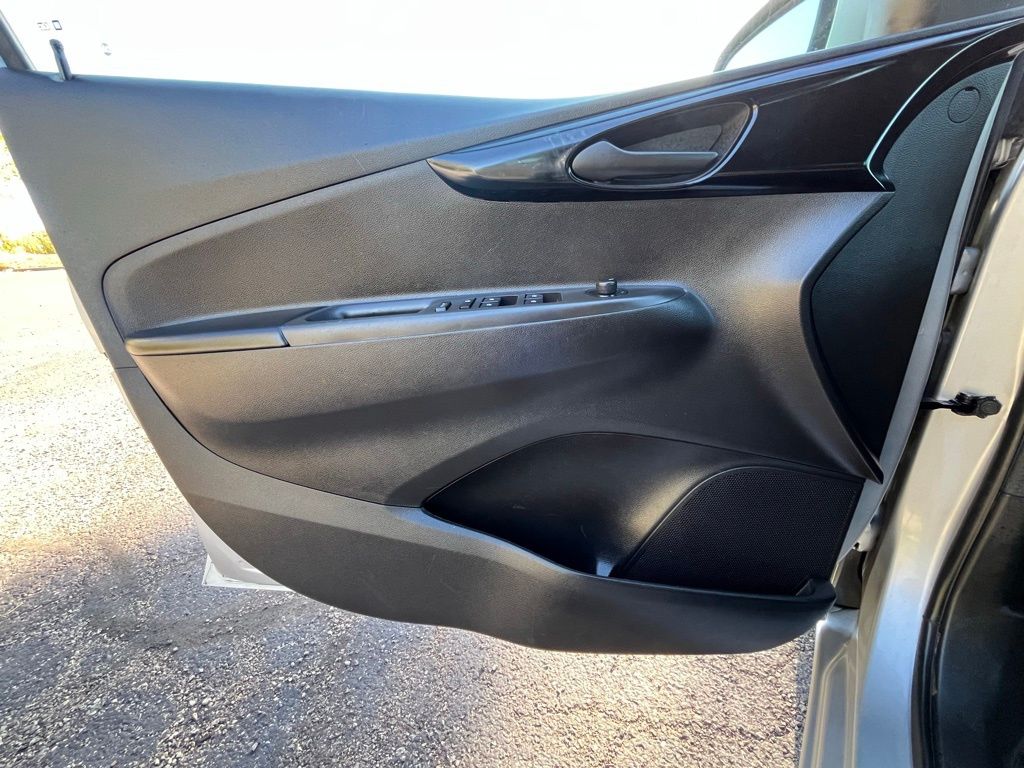 2021 Chevrolet Spark 1LT Image 17 of 22