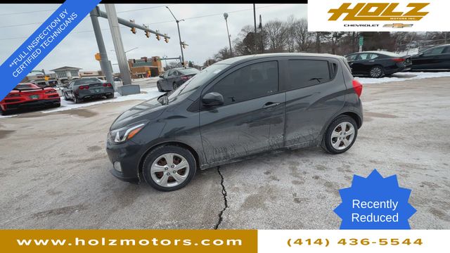 2021 Chevrolet Spark LS Image 2 of 32