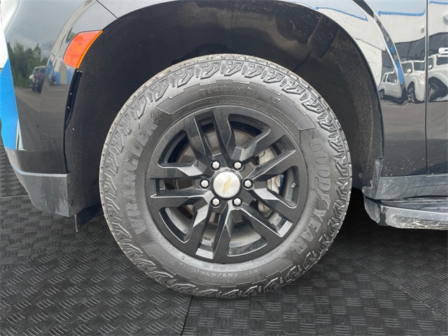Vehicle image 14 of 15