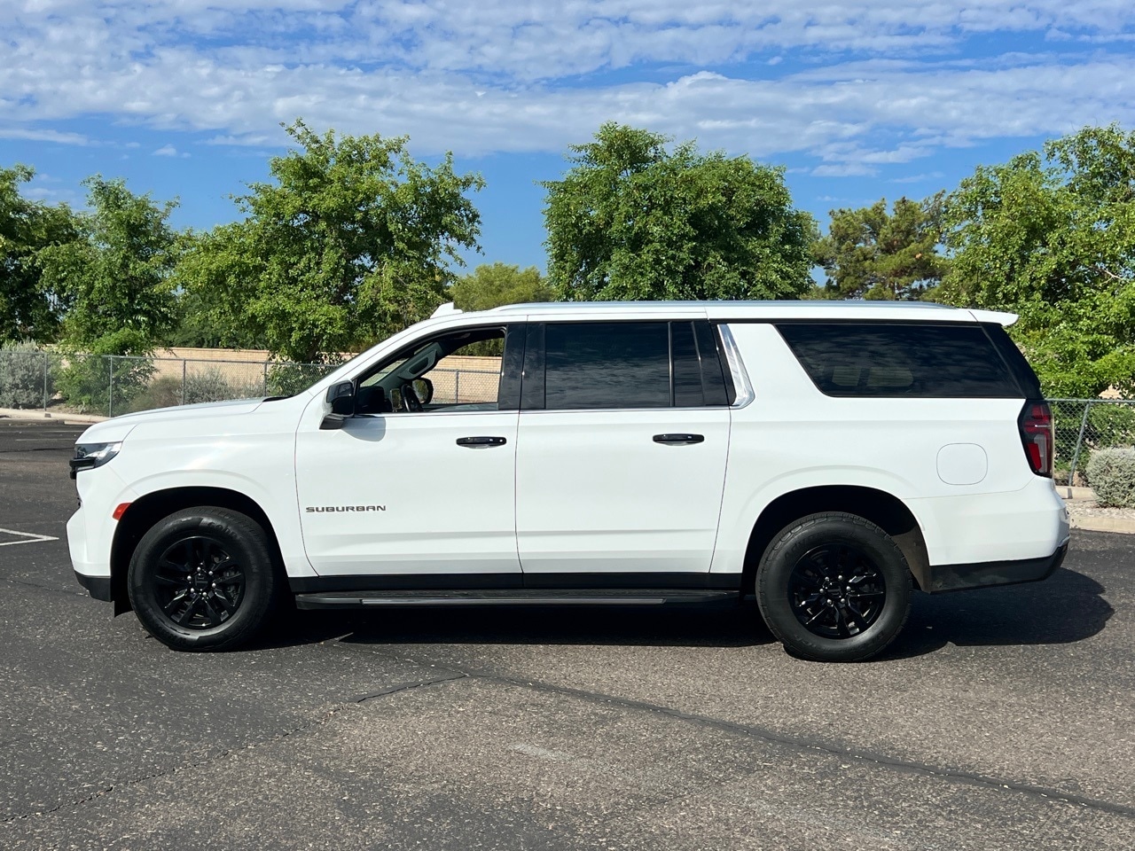 Vehicle image 9 of 33
