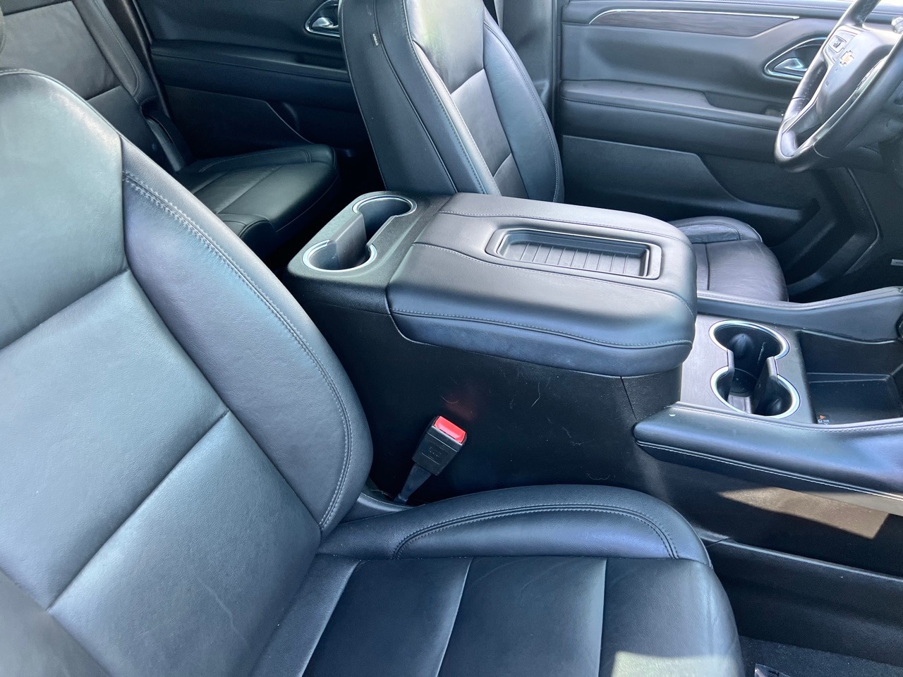 Vehicle image 15 of 33