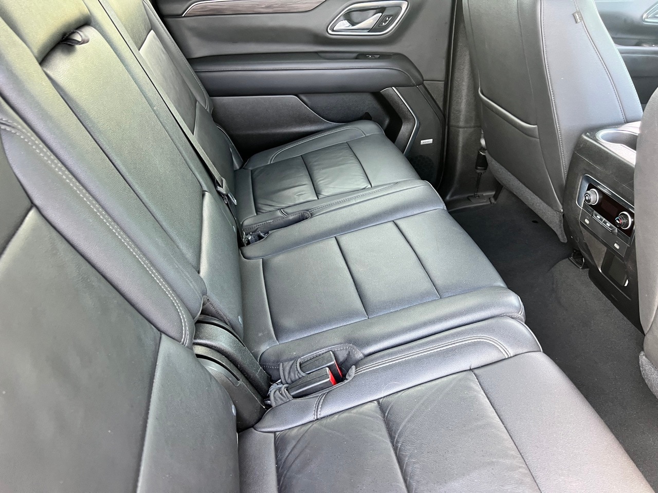 Vehicle image 11 of 33