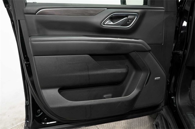 Vehicle image 20 of 32
