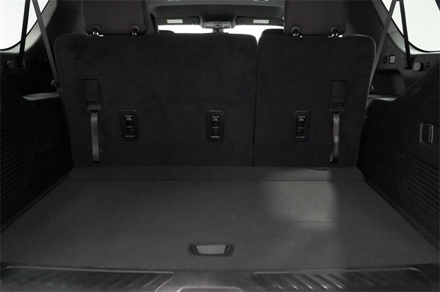 Vehicle image 9 of 32
