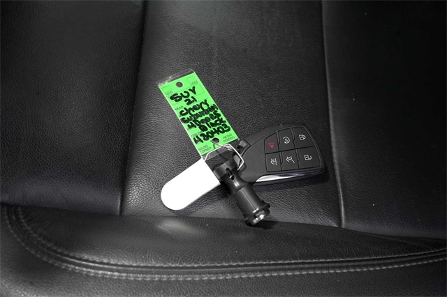 Vehicle image 26 of 32