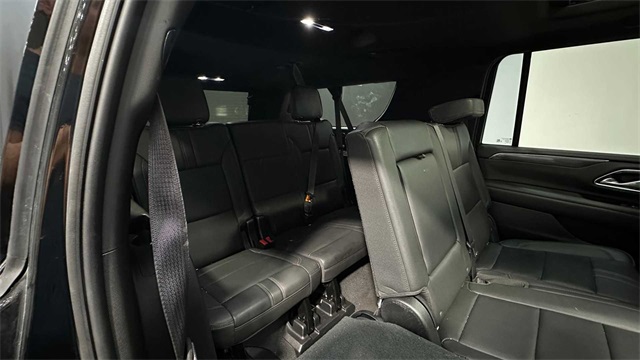 Vehicle image 11 of 34