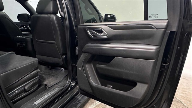 Vehicle image 14 of 34