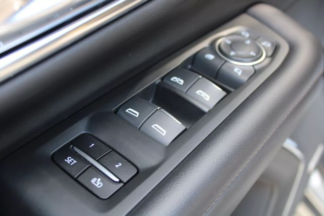 Vehicle image 9 of 55