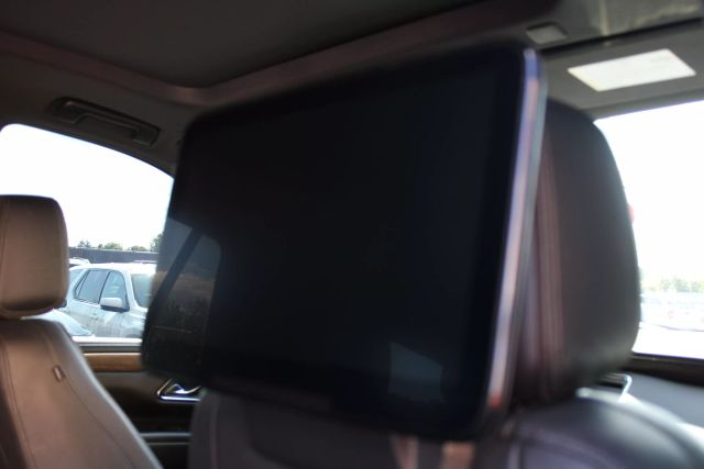 Vehicle image 41 of 55