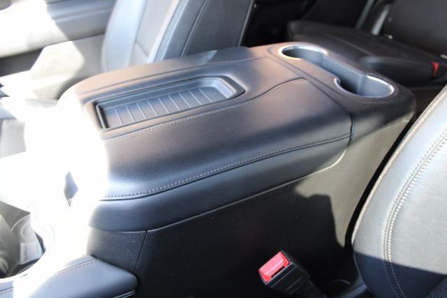 Vehicle image 25 of 55