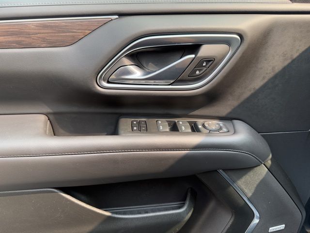 Vehicle image 27 of 55