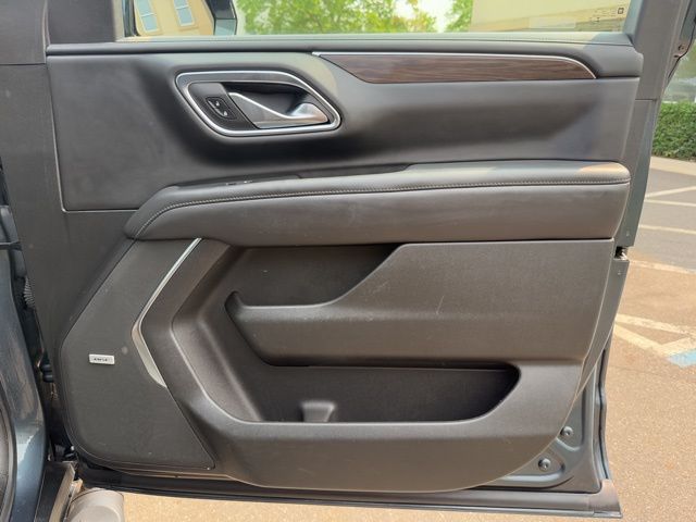 Vehicle image 33 of 55