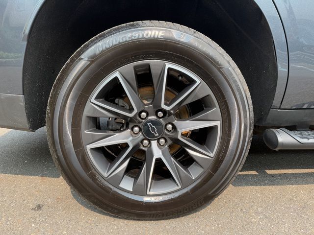 Vehicle image 23 of 55