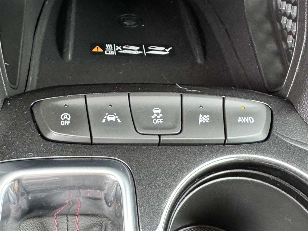 Vehicle image 27 of 30