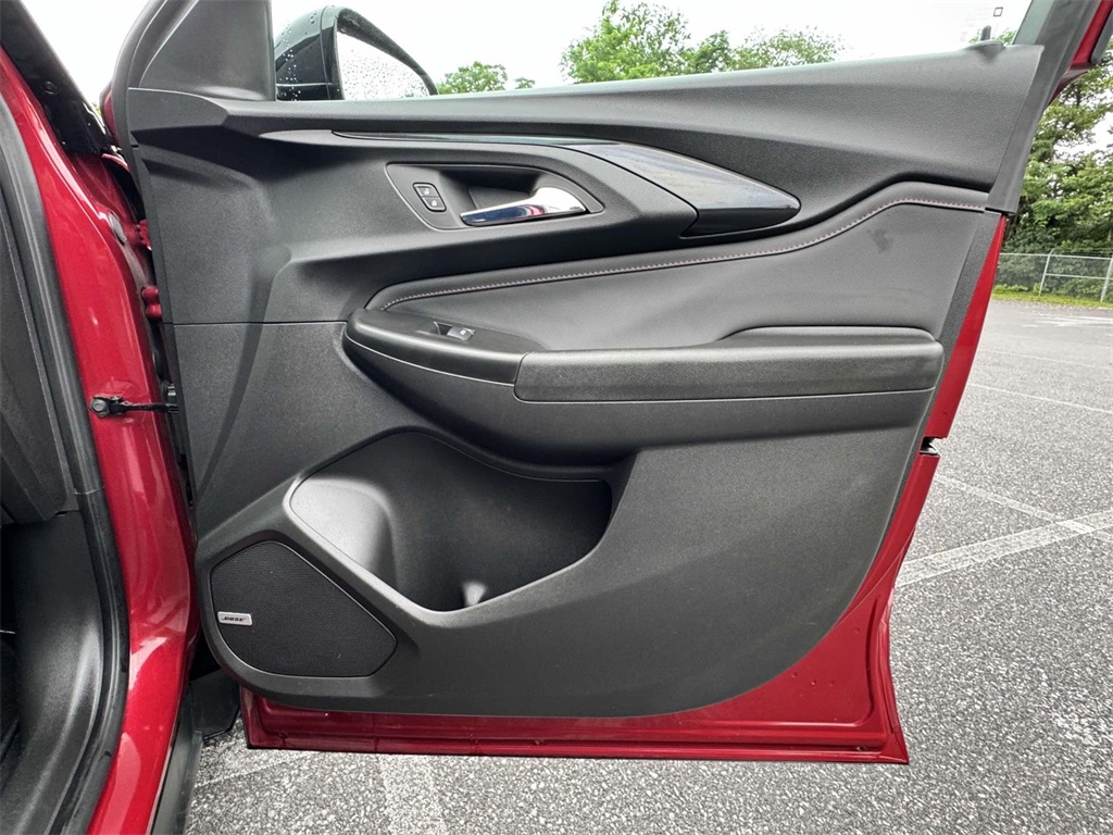 Vehicle image 20 of 30