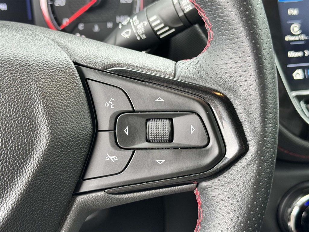 Vehicle image 28 of 30