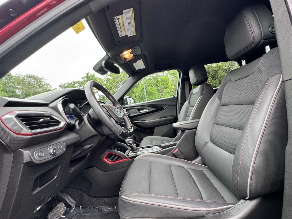 Vehicle image 13 of 30