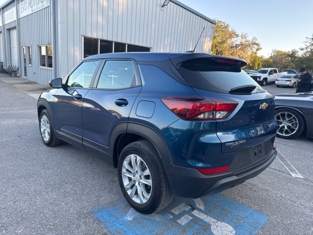 Vehicle image 9 of 20