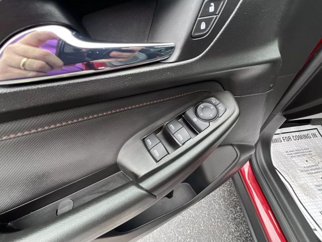 Vehicle image 26 of 29