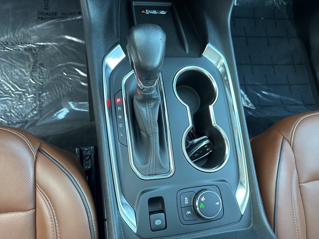 Vehicle image 28 of 42