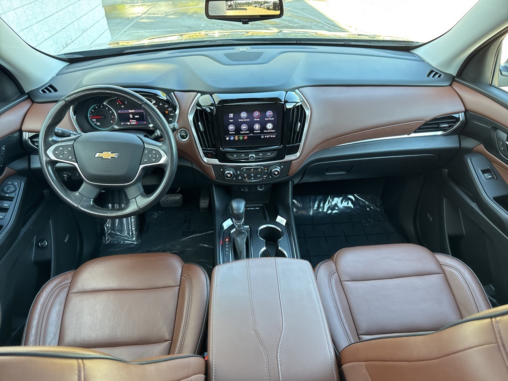 Vehicle image 17 of 42