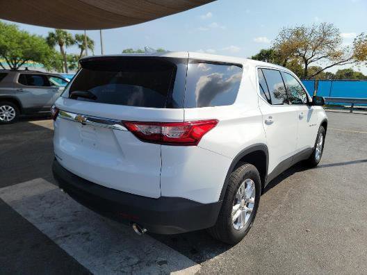 Vehicle image 2 of 9