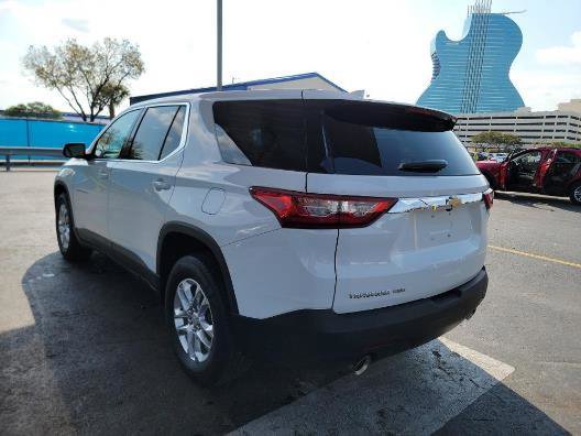 Vehicle image 3 of 9
