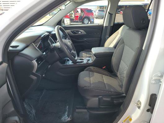 Vehicle image 6 of 9