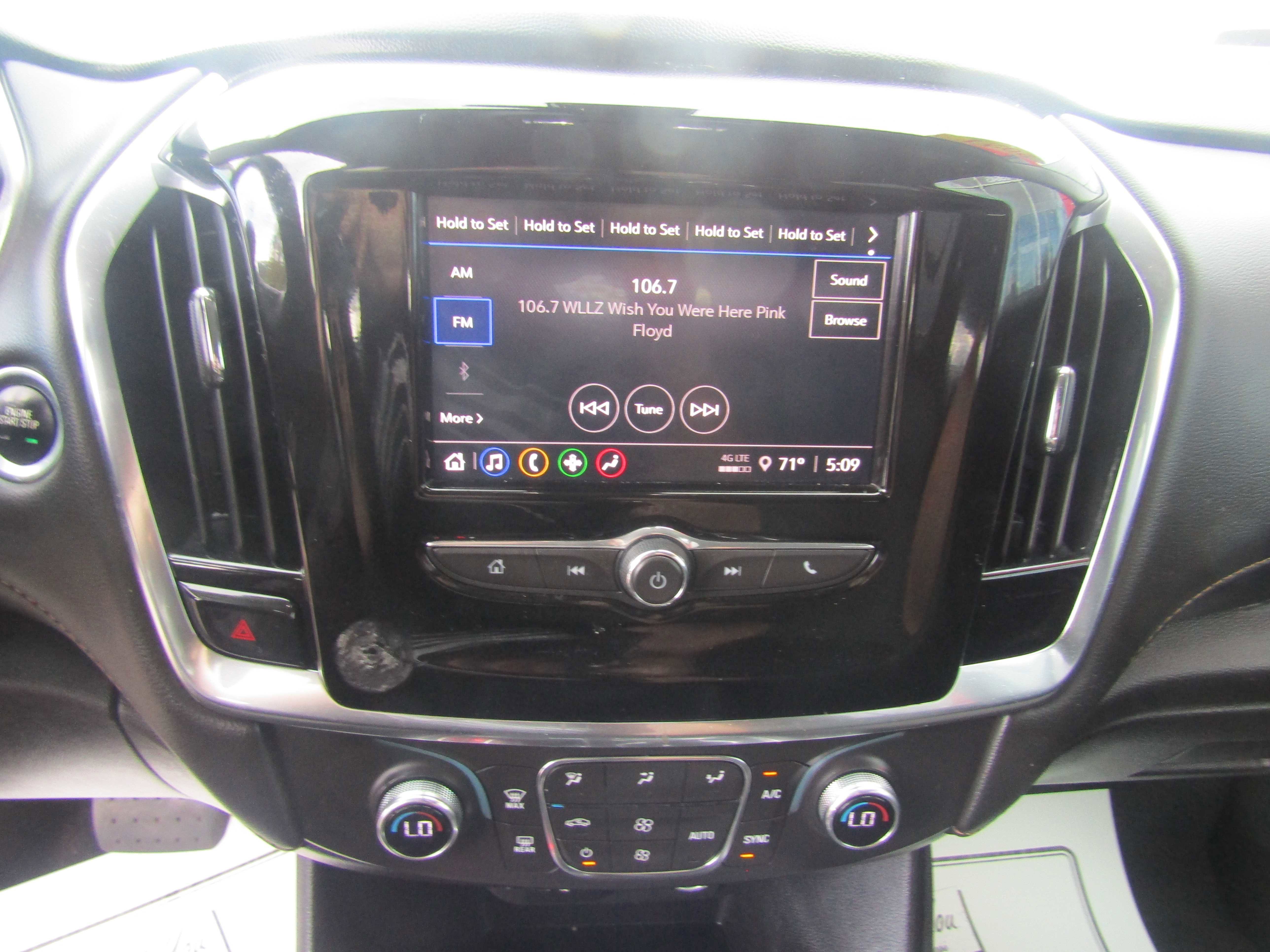 2021 Chevrolet Traverse LS Image 13 of 19