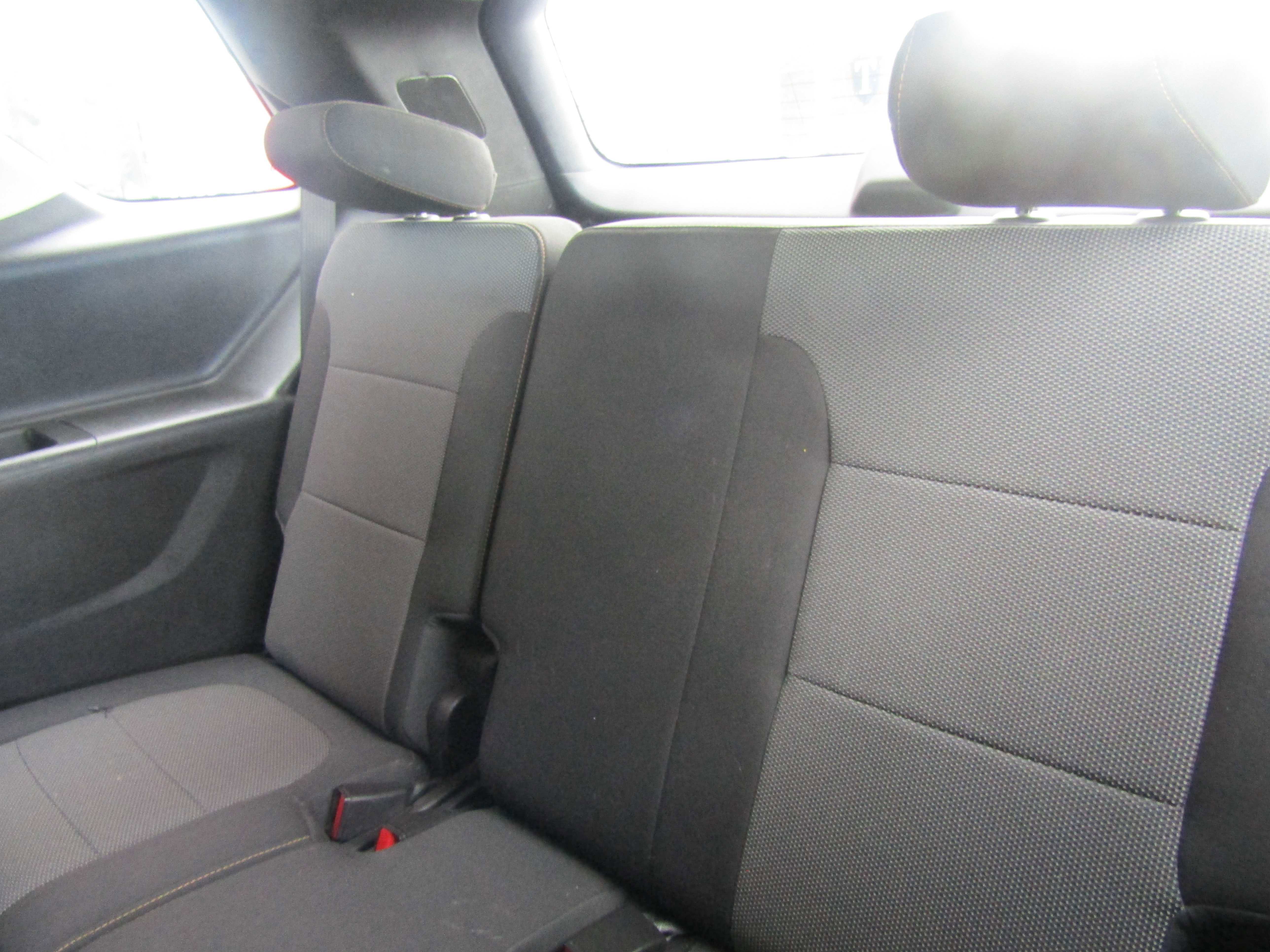 2021 Chevrolet Traverse LS Image 8 of 19