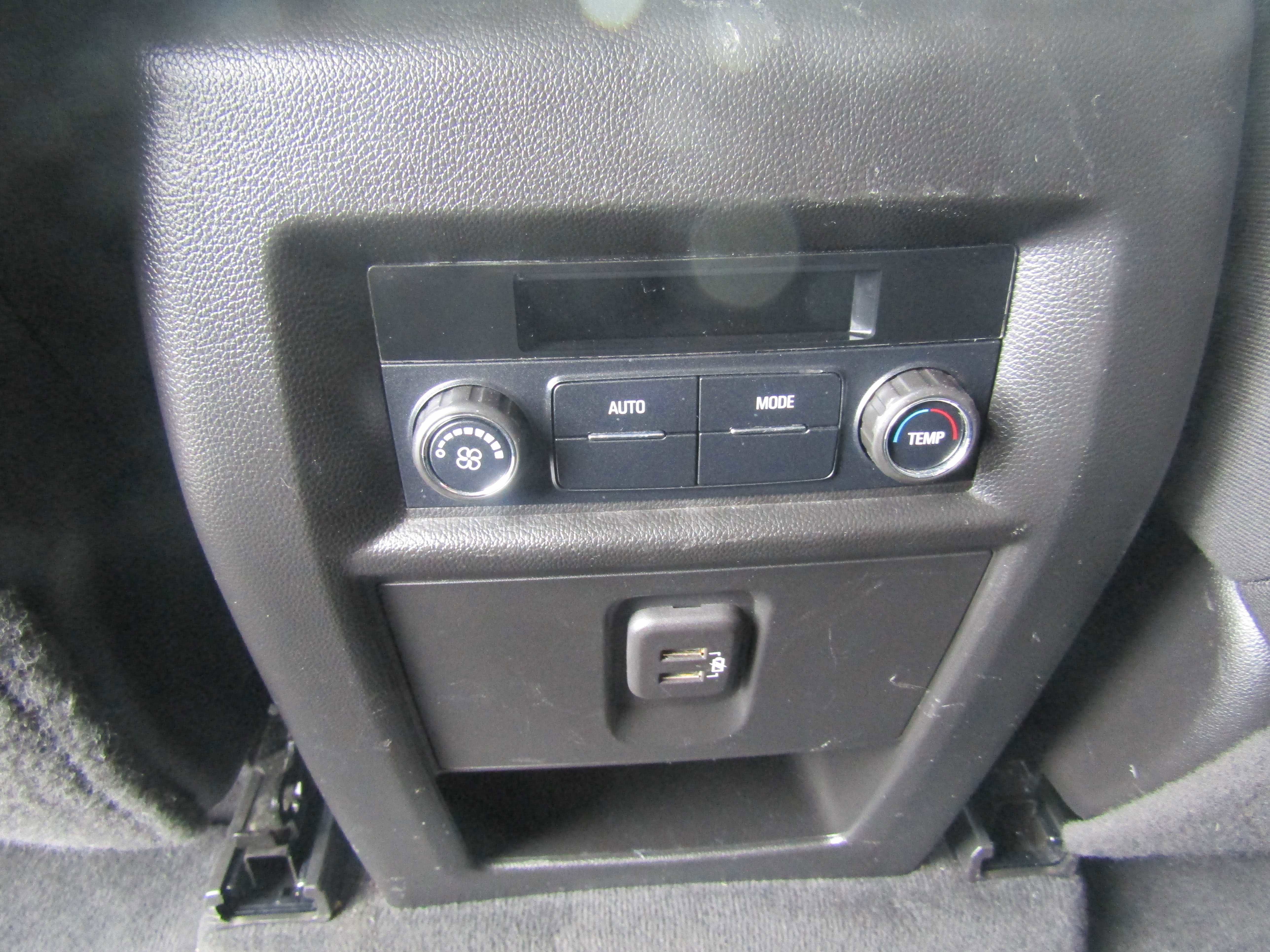 2021 Chevrolet Traverse LS Image 15 of 19