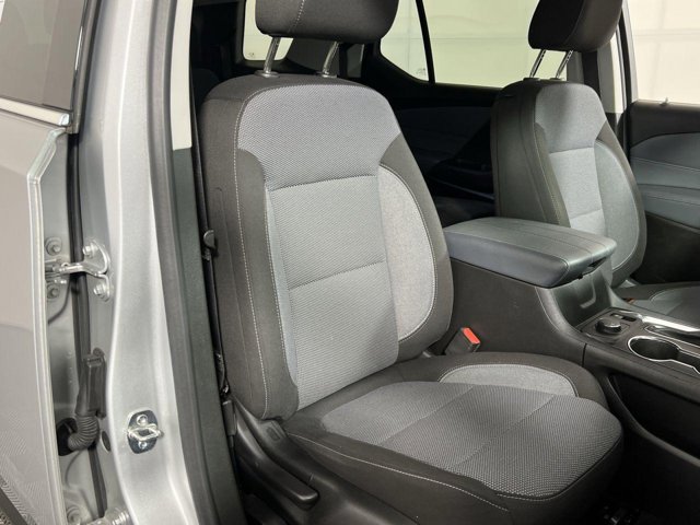Vehicle image 26 of 30