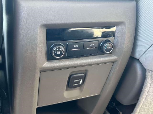 Vehicle image 22 of 37