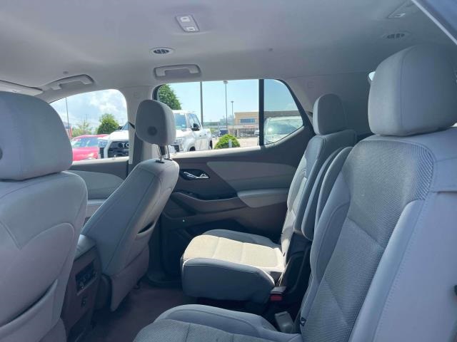 Vehicle image 10 of 37