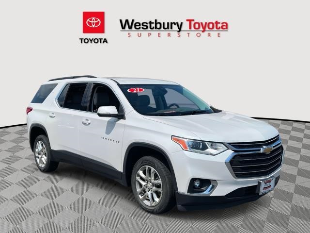 Vehicle image 3 of 37