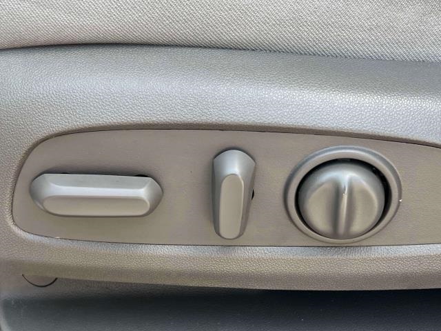 Vehicle image 19 of 37