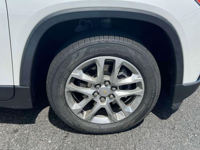 Vehicle image 8 of 37