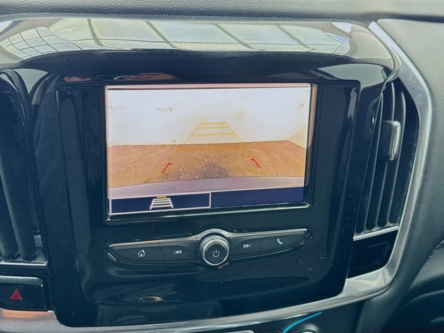 Vehicle image 10 of 20