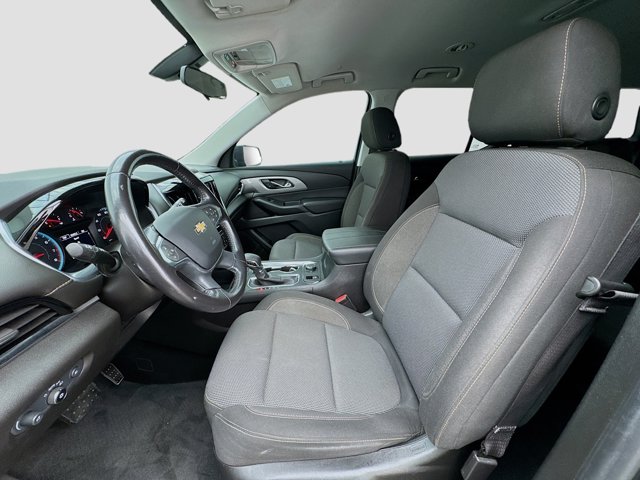 Vehicle image 13 of 20