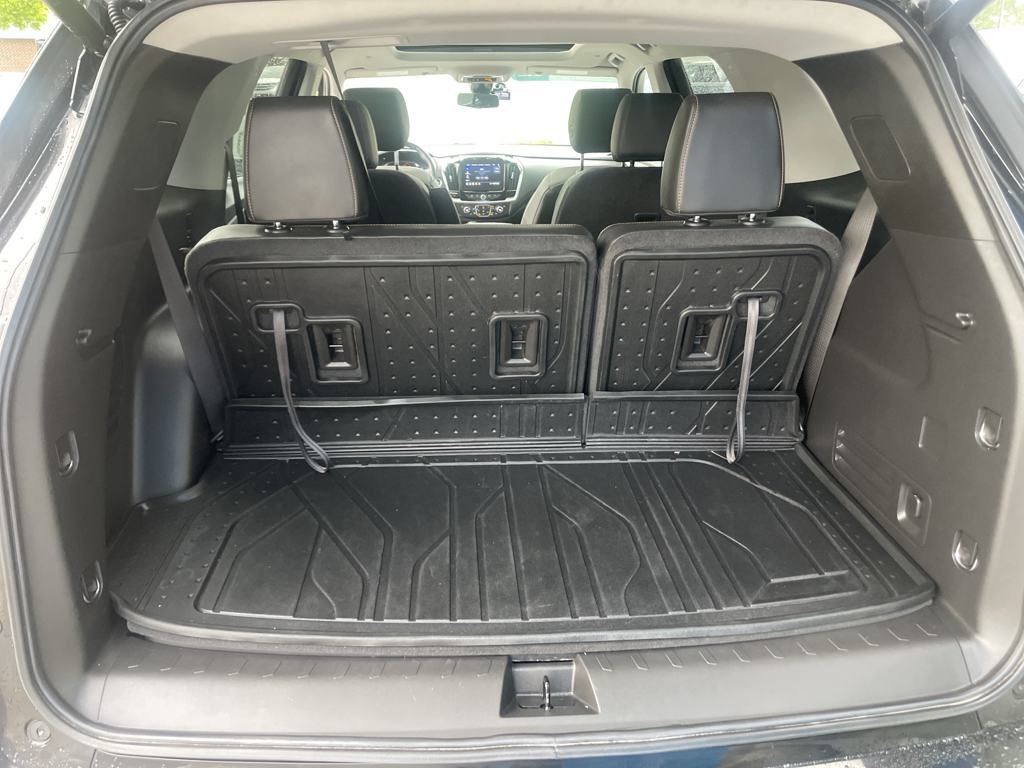 Vehicle image 20 of 21