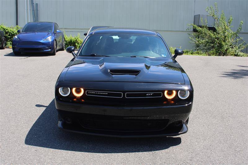 2021 Dodge Challenger GT Image 2 of 14