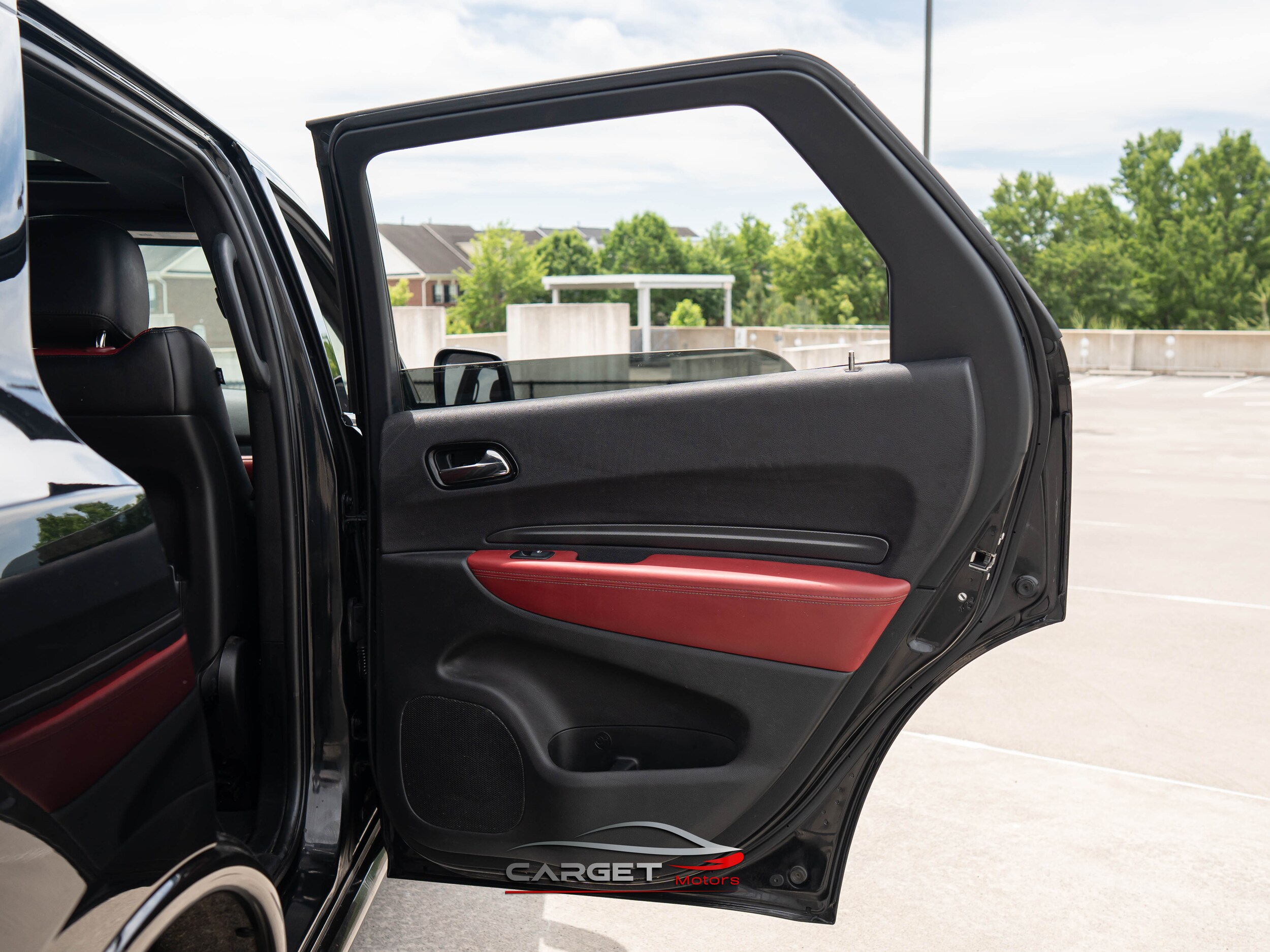 Vehicle image 44 of 51