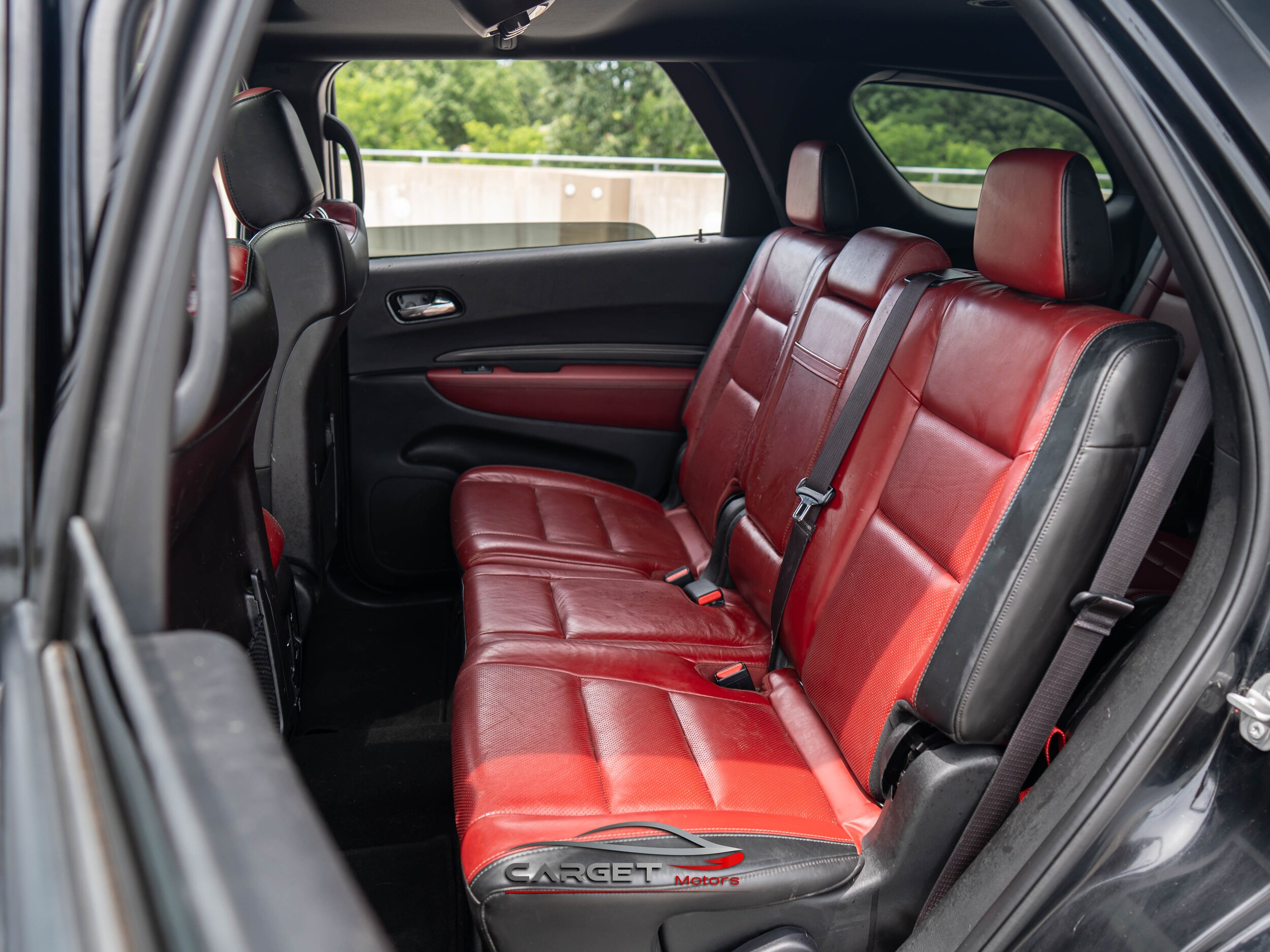 Vehicle image 21 of 51