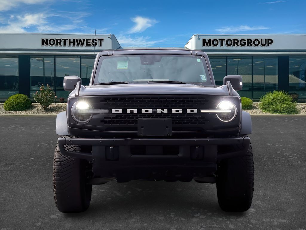 2021 Ford Bronco Badlands Image 3 of 33