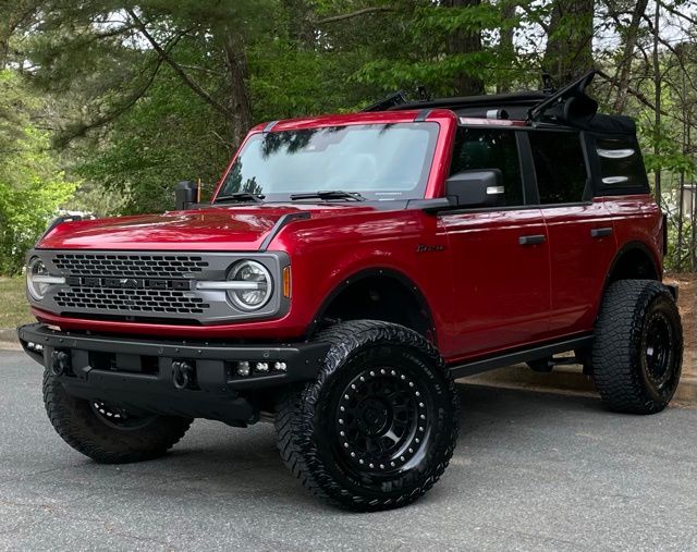 2021 Ford Bronco Badlands Image 2 of 27