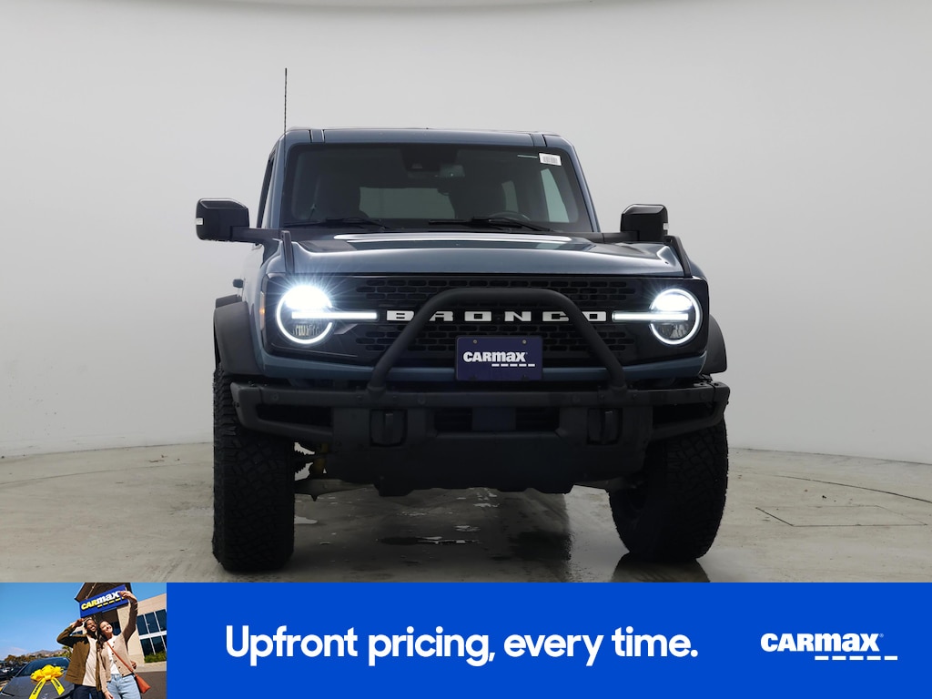 2021 Ford Bronco First Edition Image 2 of 25